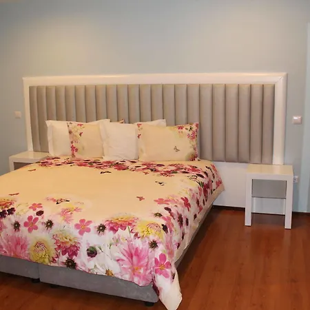 그란데 오세아누 게스트하우스 3*